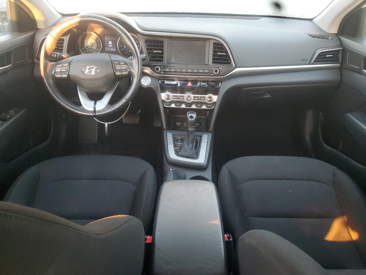 2020 Hyundai Elantra Sel - zdjęcie 8