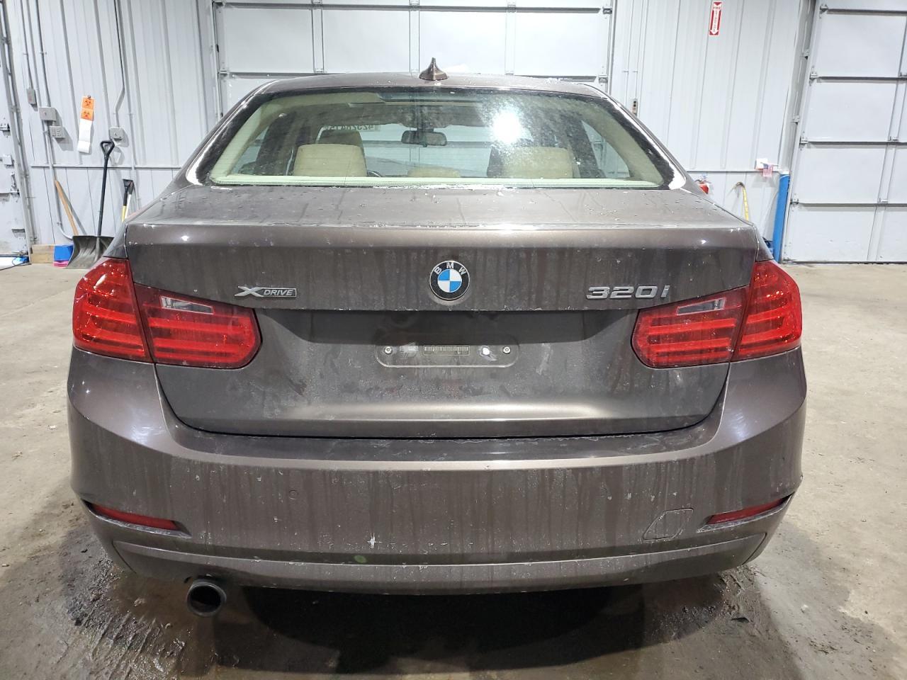 2014 BMW 320 I xDrive - zdjęcie 6