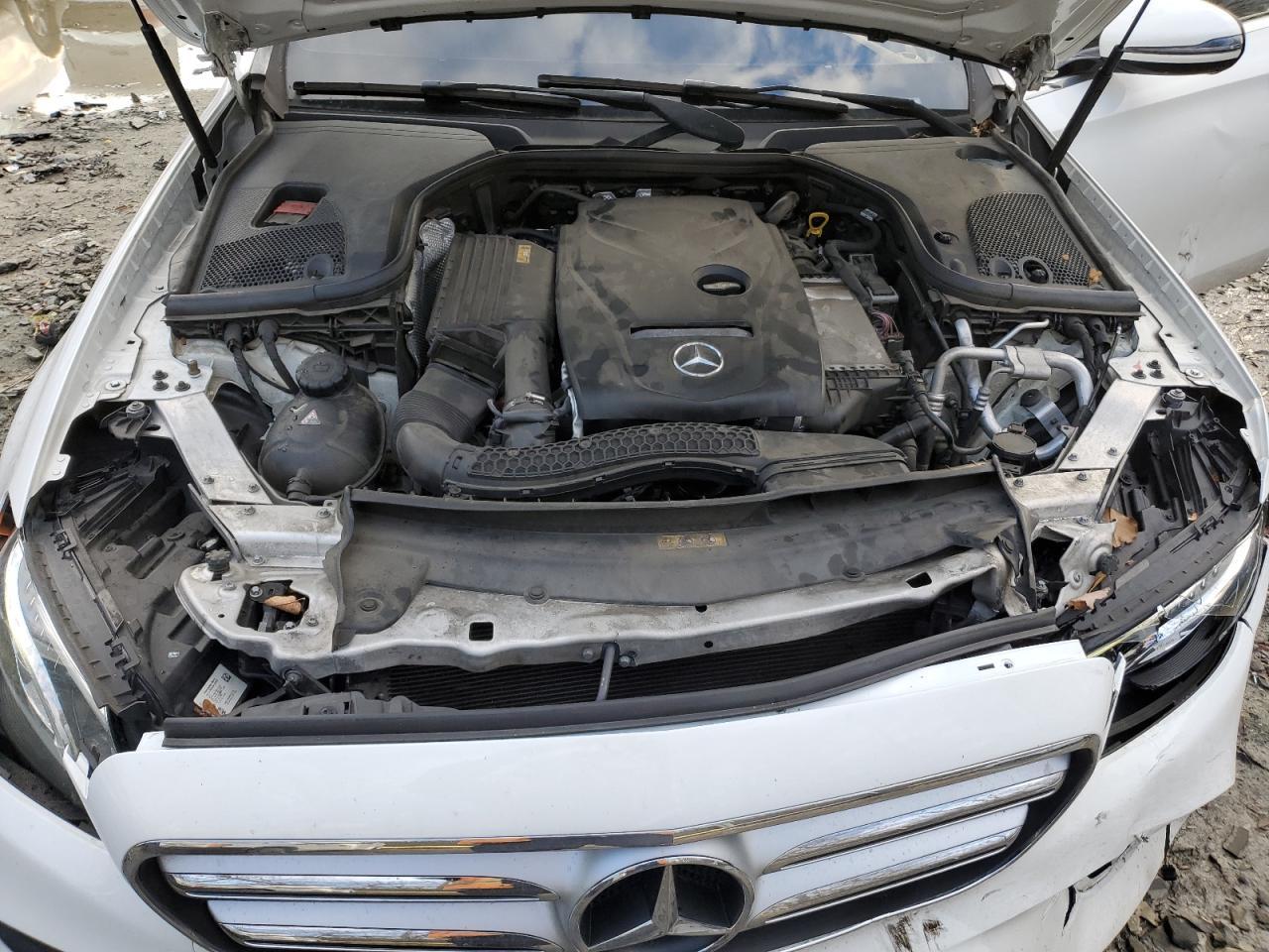2017 Mercedes-Benz E 300 - zdjęcie 11