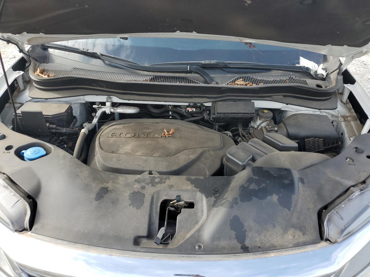 2021 Honda Pilot Touring - zdjęcie 12