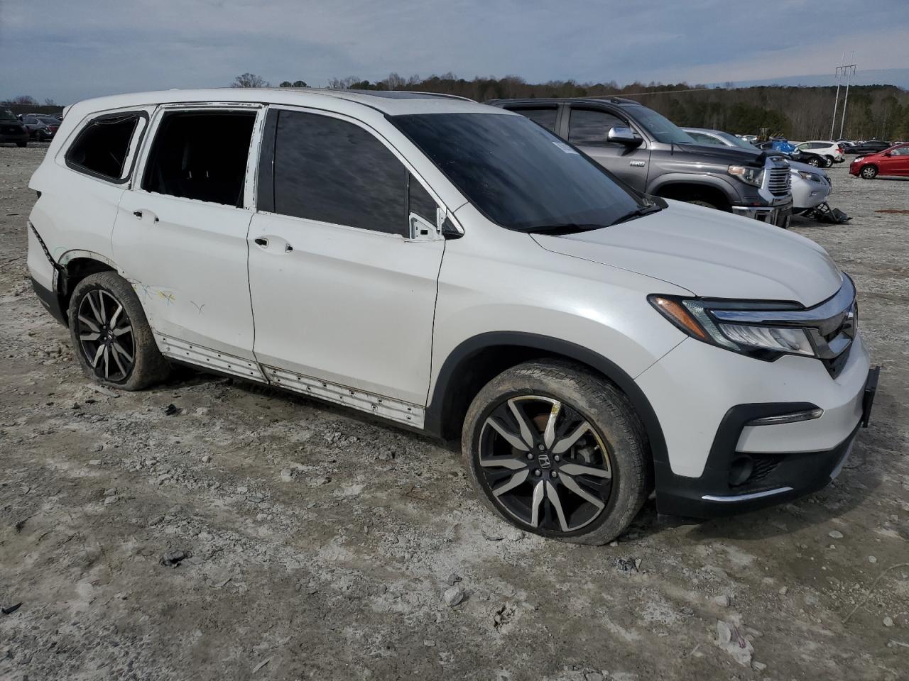 2021 Honda Pilot Touring - zdjęcie 4