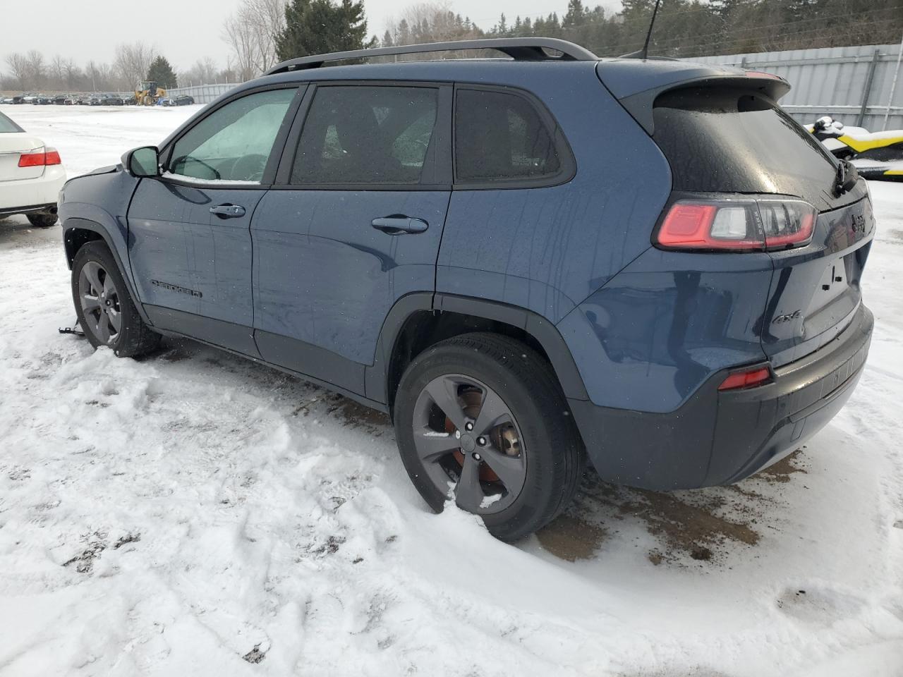 2021 Jeep Cherokee Latitude - zdjęcie 2