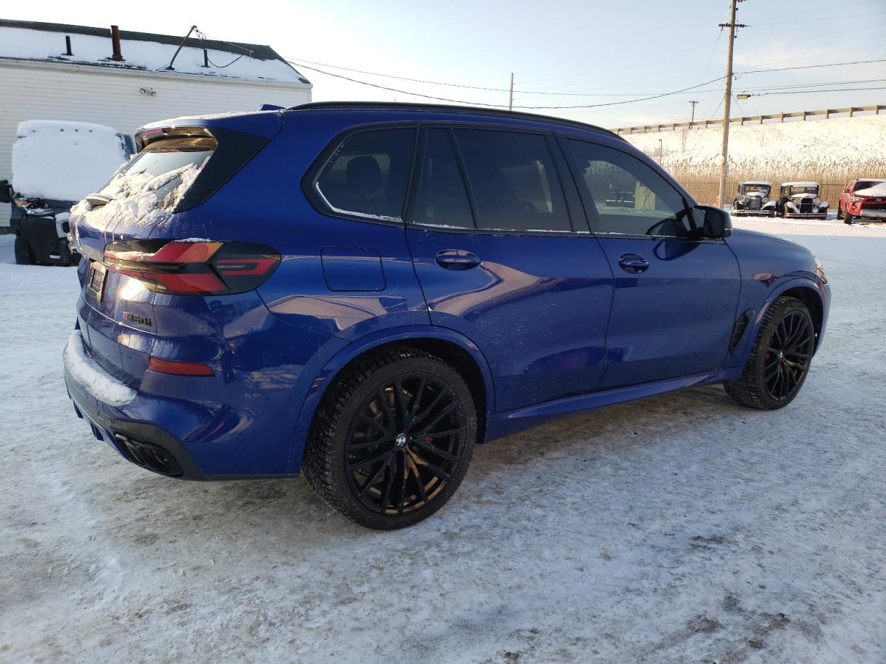 2025 BMW X5 M60I - zdjęcie 3