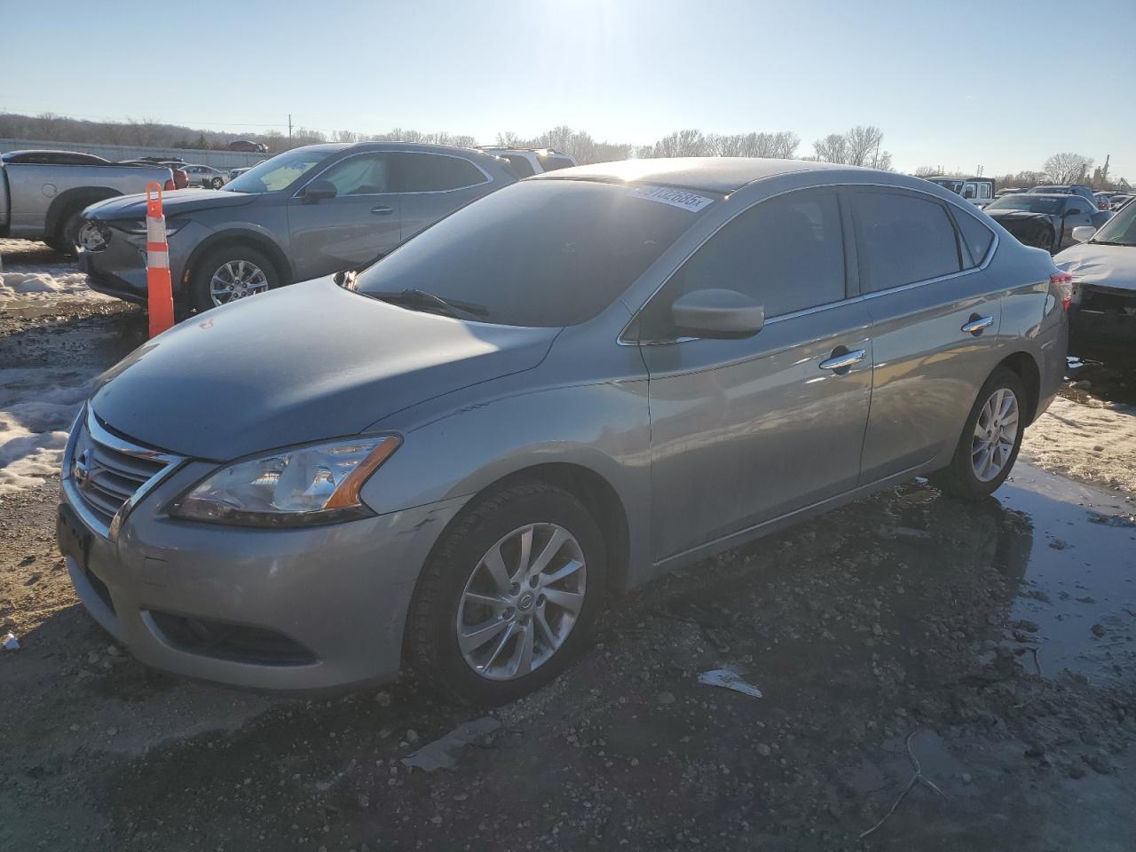 2013 Nissan Sentra S - zdjęcie główne