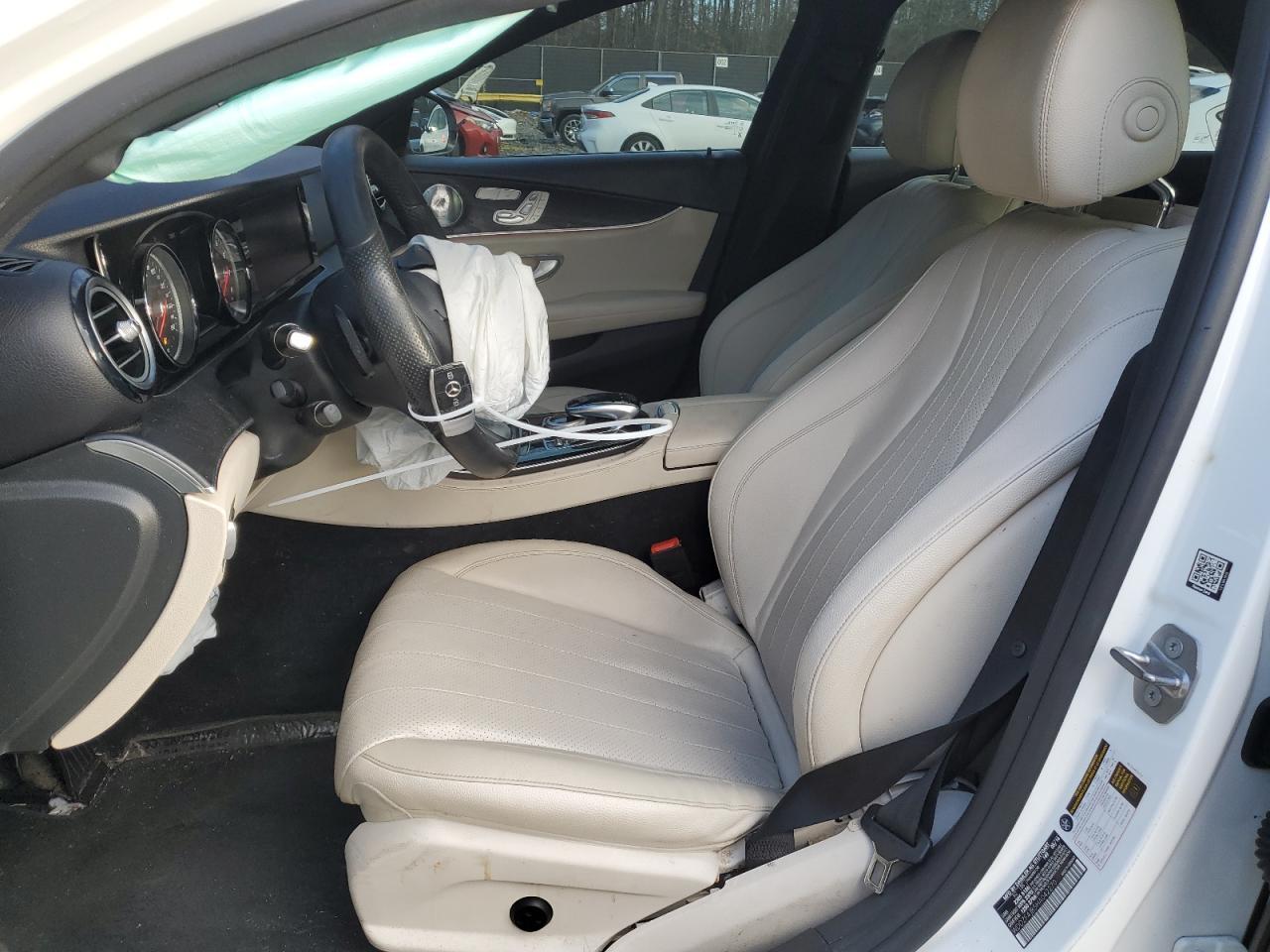 2017 Mercedes-Benz E 300 - zdjęcie 7
