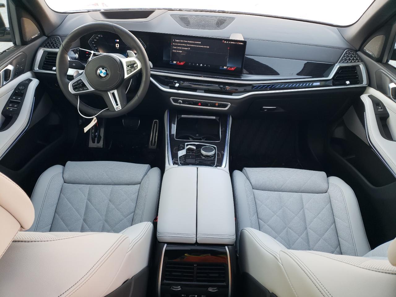 2025 BMW X5 M60I - zdjęcie 8