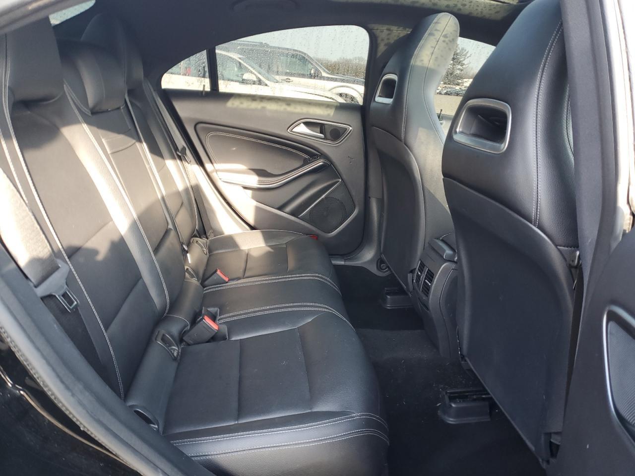 2019 Mercedes-Benz Cla 250 - zdjęcie 10