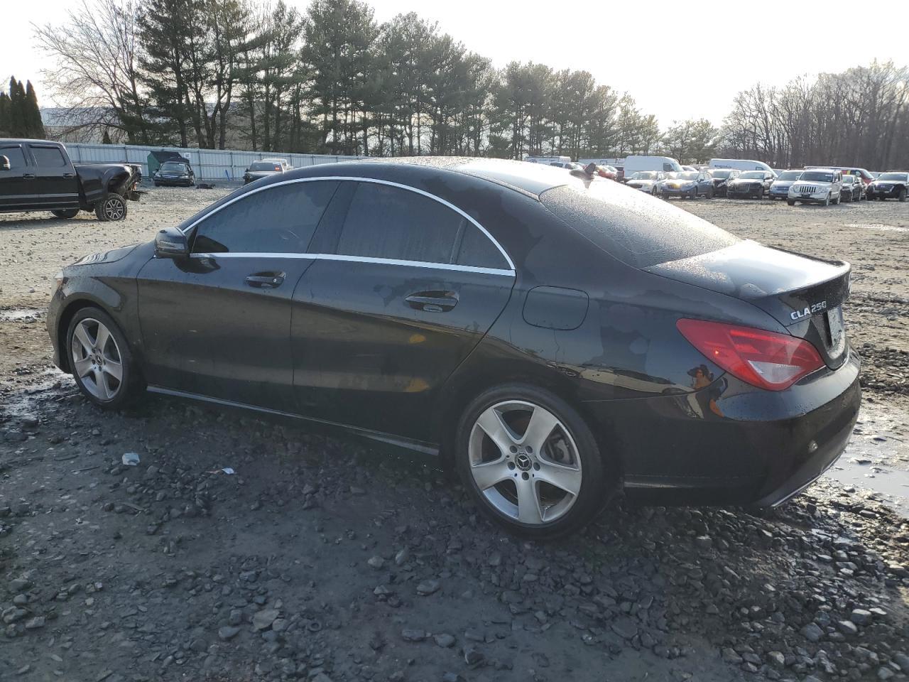 2019 Mercedes-Benz Cla 250 - zdjęcie 2