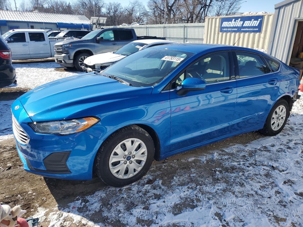 2019 Ford Fusion S - zdjęcie główne