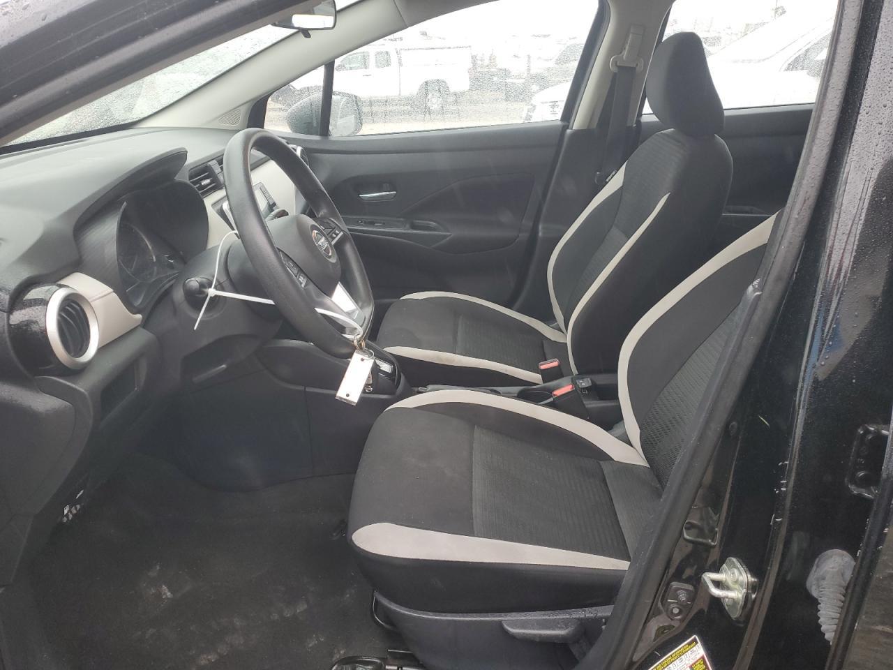 2021 Nissan Versa Sv - zdjęcie 7
