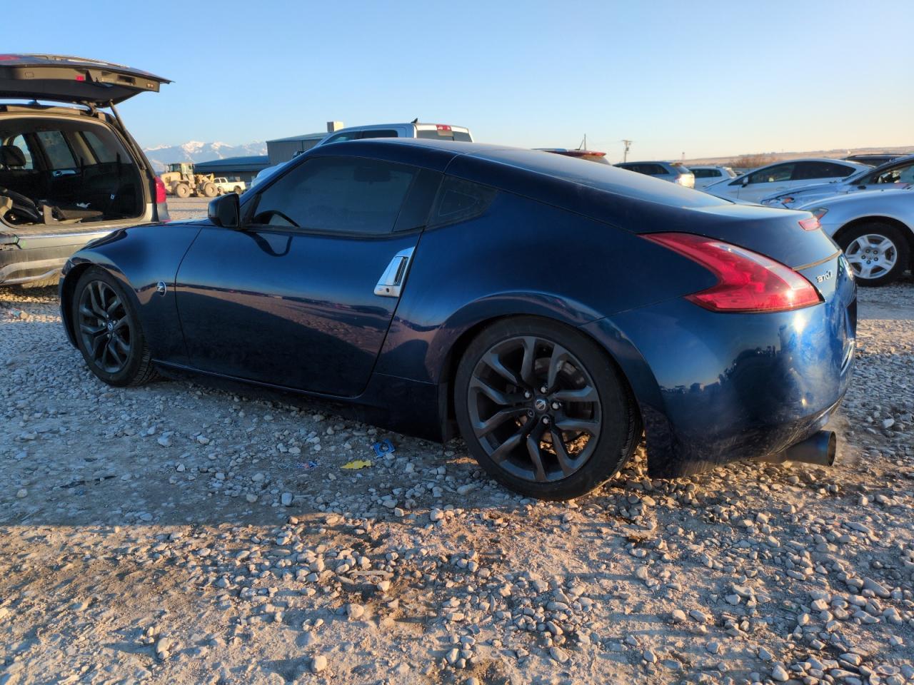 2017 Nissan 370Z Base - zdjęcie 2