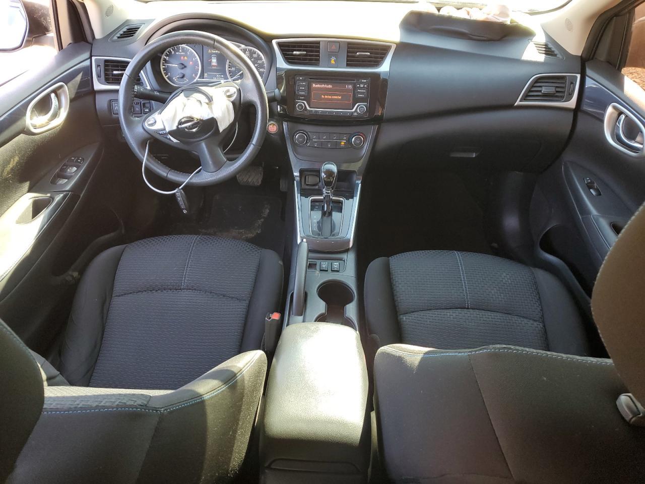 2017 Nissan Sentra S - zdjęcie 8