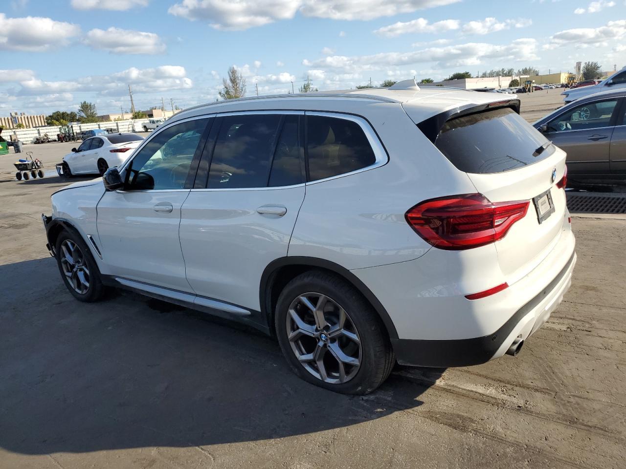 2020 BMW X3 Sdrive30I - zdjęcie 2