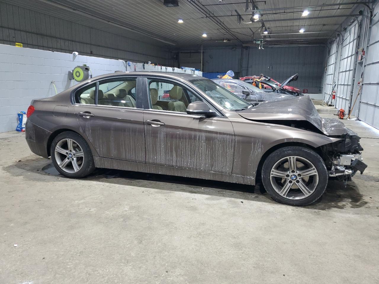 2014 BMW 320 I xDrive - zdjęcie 4