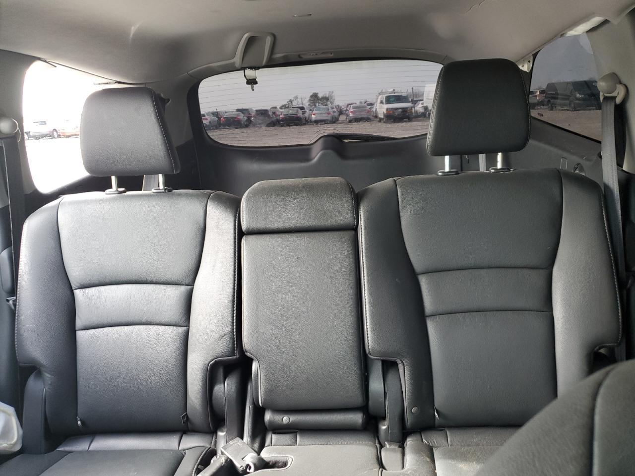 2021 Honda Pilot Touring - zdjęcie 10