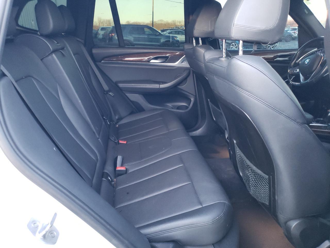 2018 BMW X3 xDrive30I - zdjęcie 11