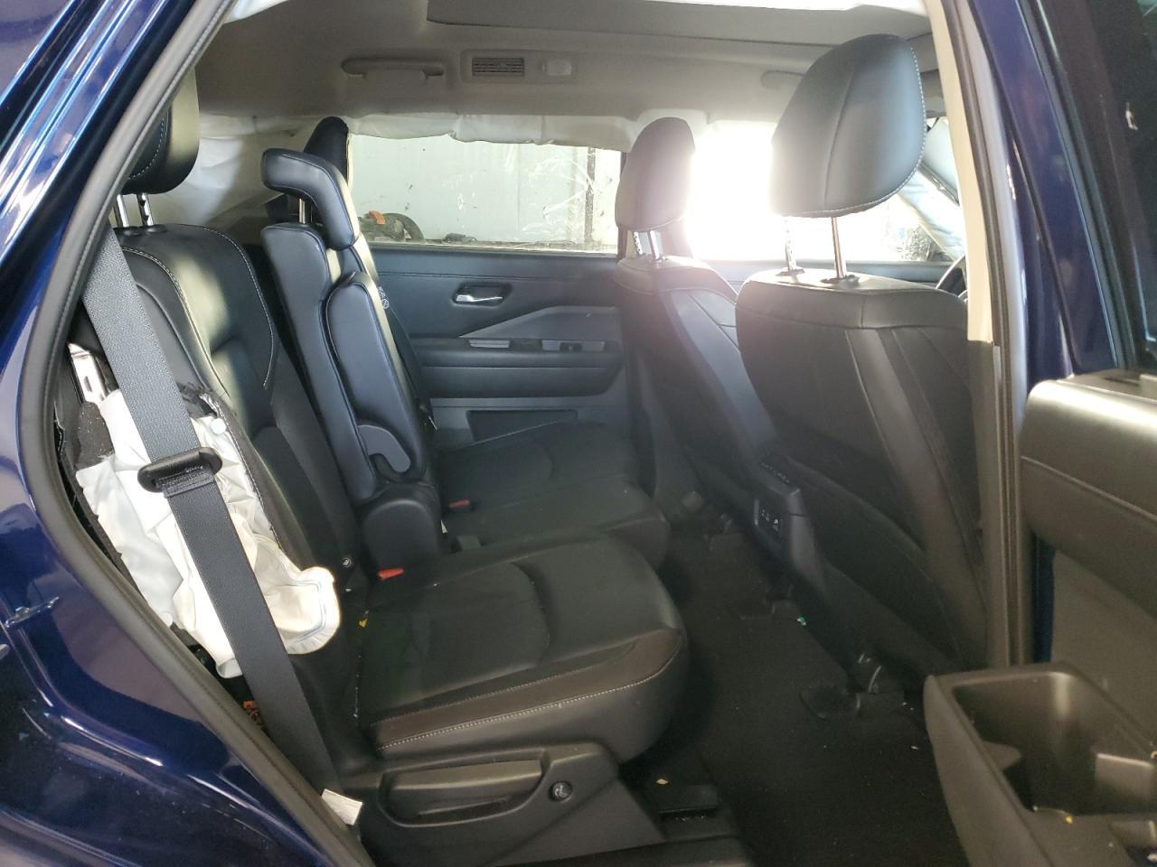 2024 Nissan Pathfinder Sl - zdjęcie 6