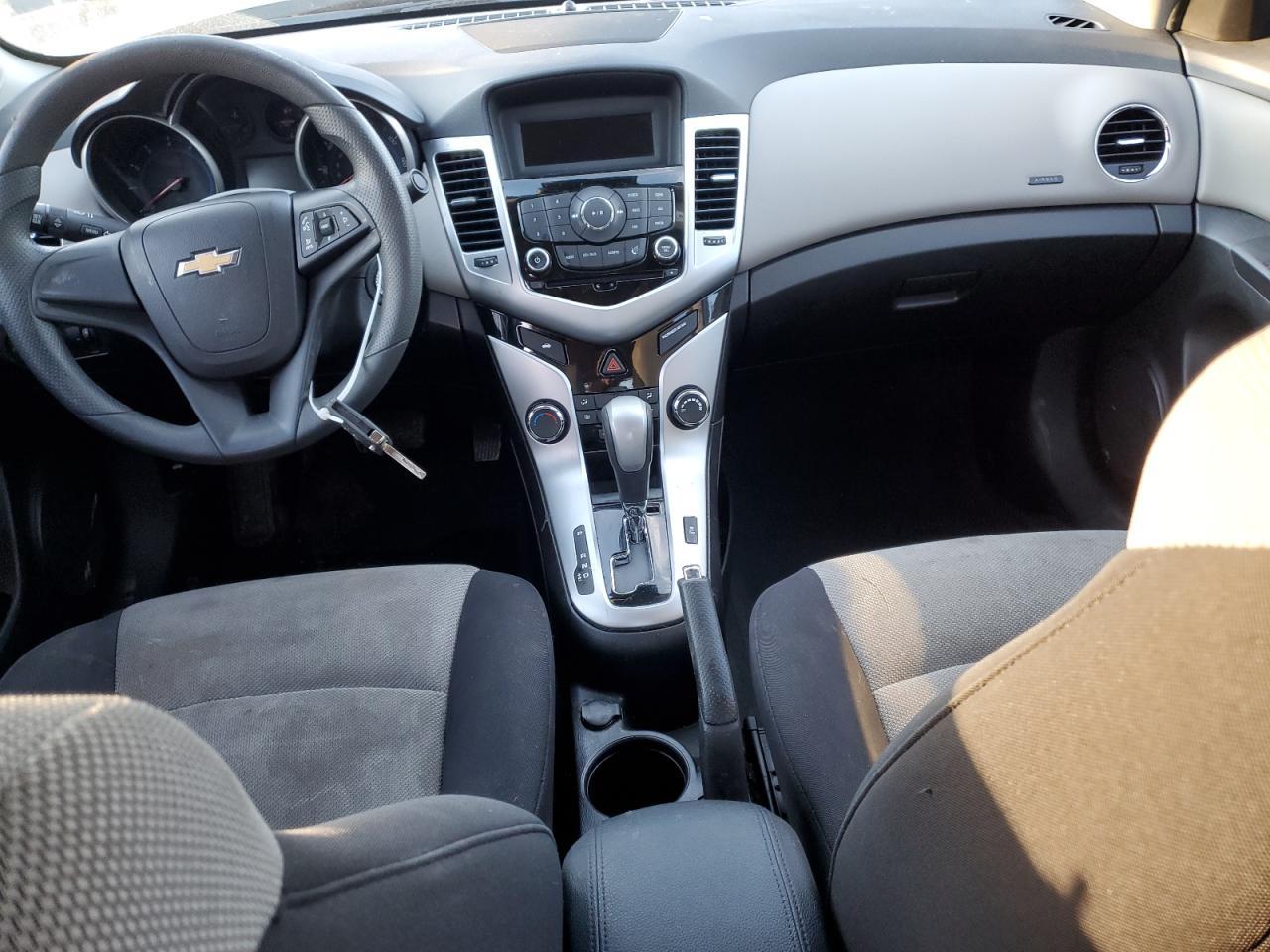 2015 Chevrolet Cruze Ls - zdjęcie 8