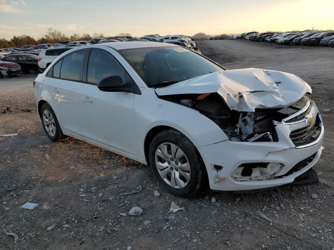 2015 Chevrolet Cruze Ls - zdjęcie 4