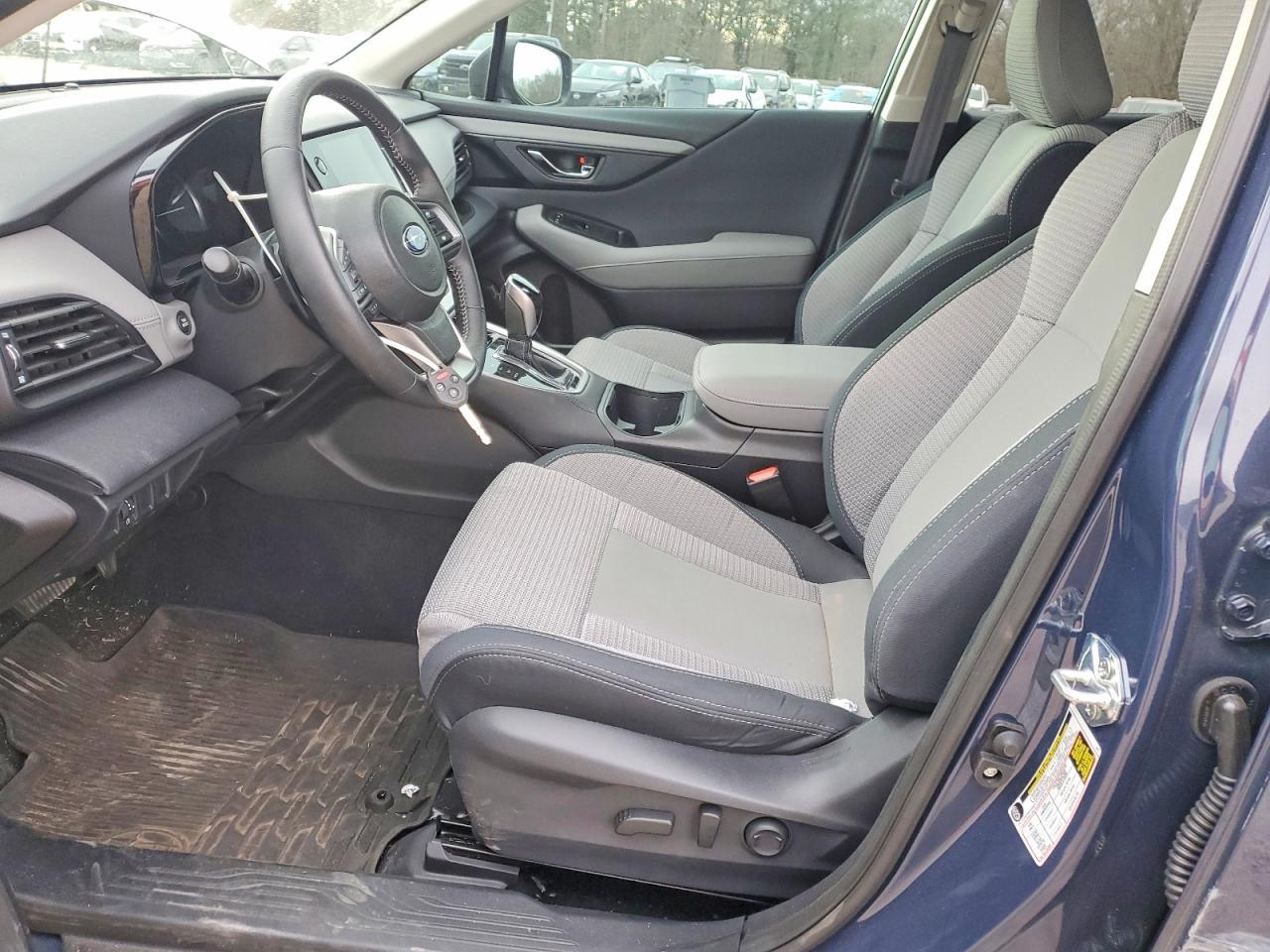 2025 Subaru Outback Premium - zdjęcie 7