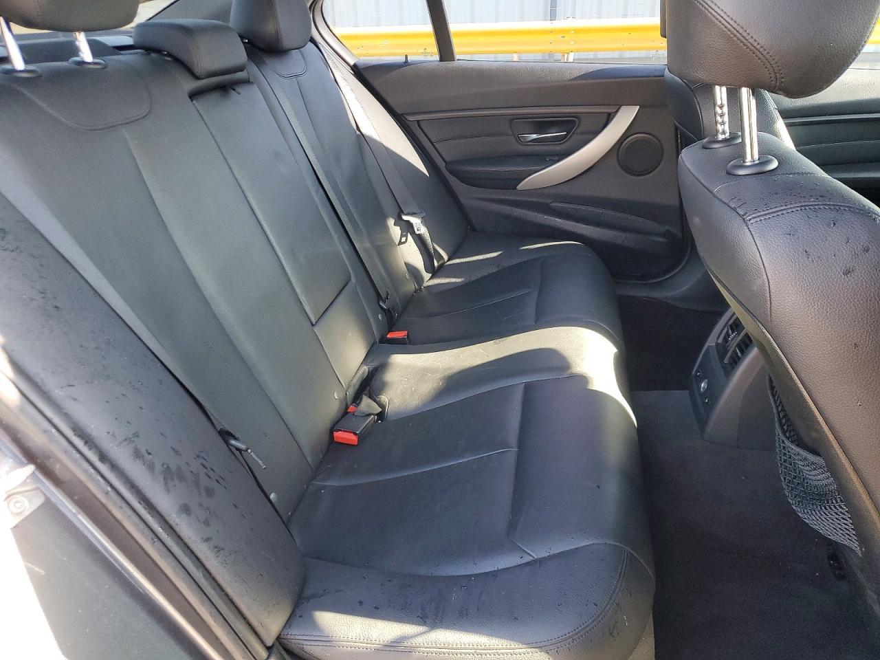 2014 BMW 320 I xDrive - zdjęcie 10