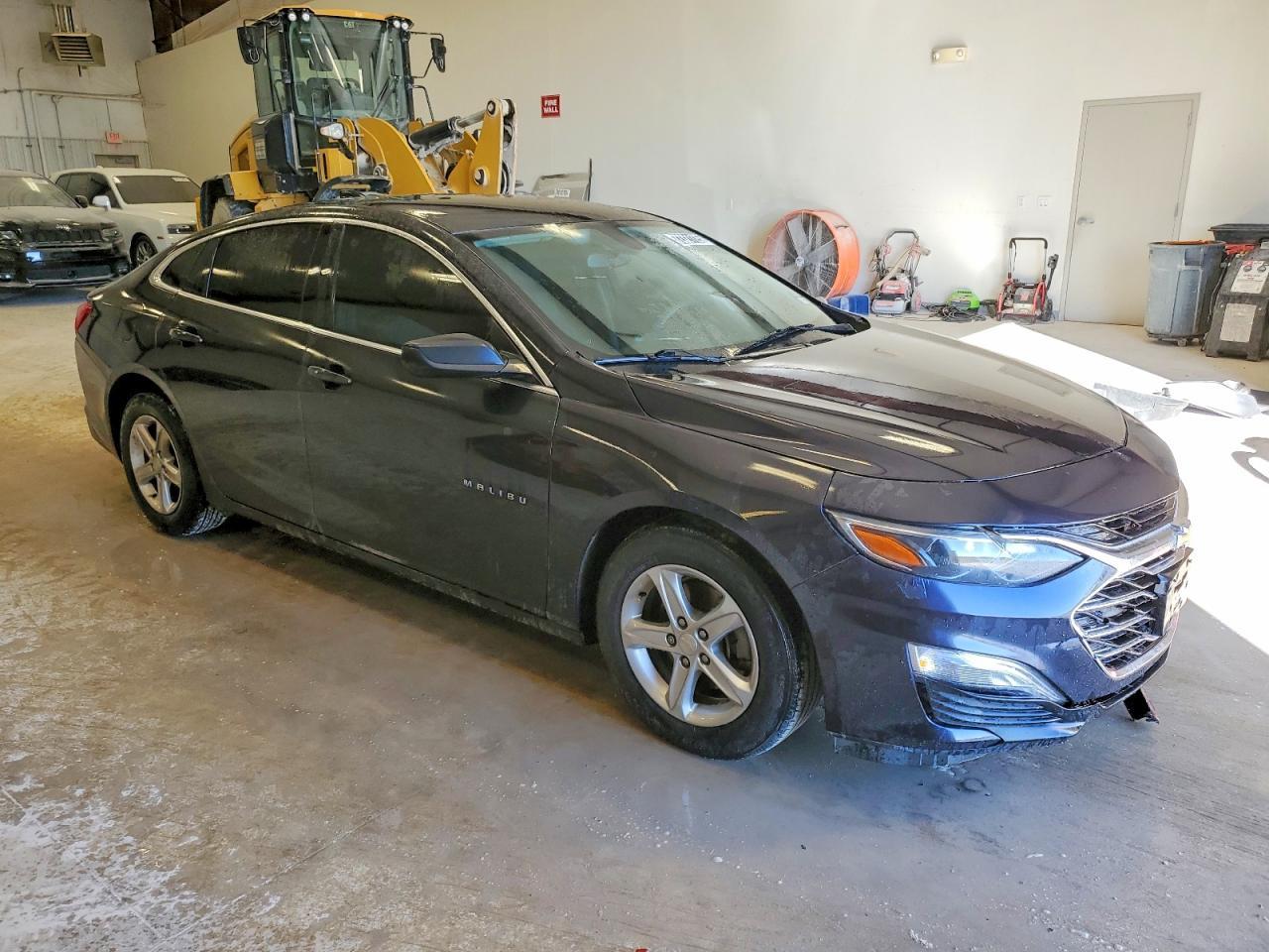 2022 Chevrolet Malibu Ls - zdjęcie 4