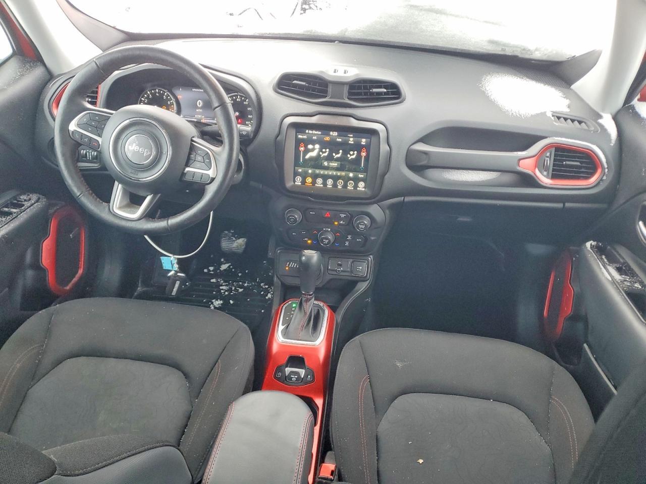 2021 Jeep Renegade Trailhawk - zdjęcie 8