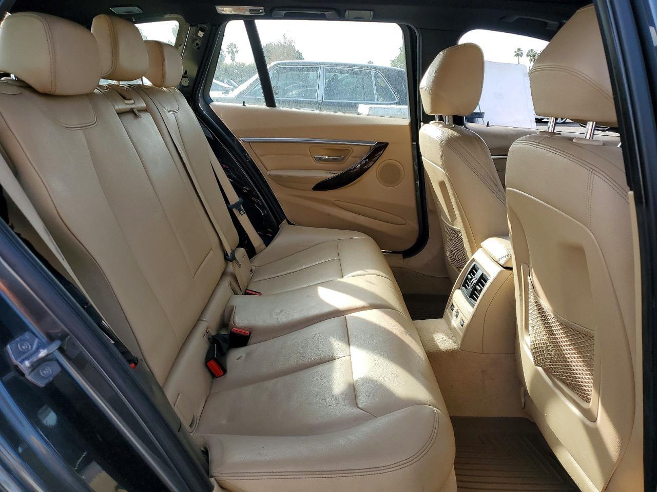 2016 BMW 328 Xi - zdjęcie 10