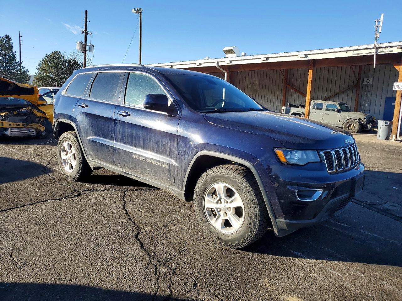 2017 Jeep Grand Cherokee Laredo - zdjęcie 4