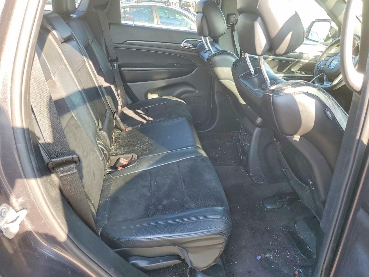 2018 Jeep Grand Cherokee Laredo - zdjęcie 11