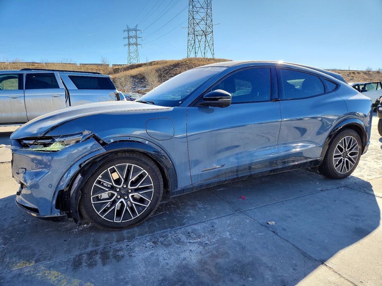 2024 Ford Mustang Mach-E Premium - zdjęcie główne