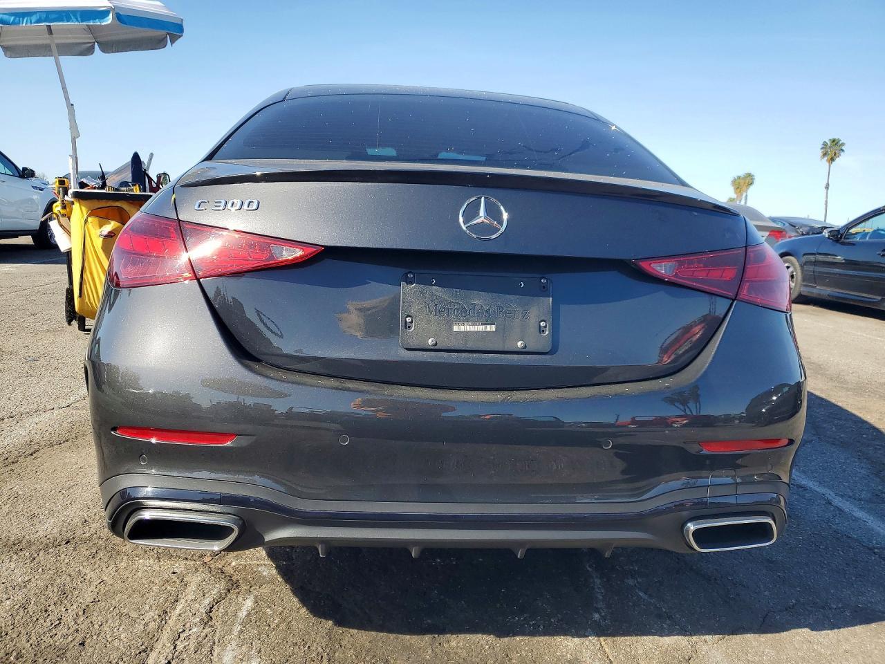 2023 Mercedes-Benz C 300 - zdjęcie 6