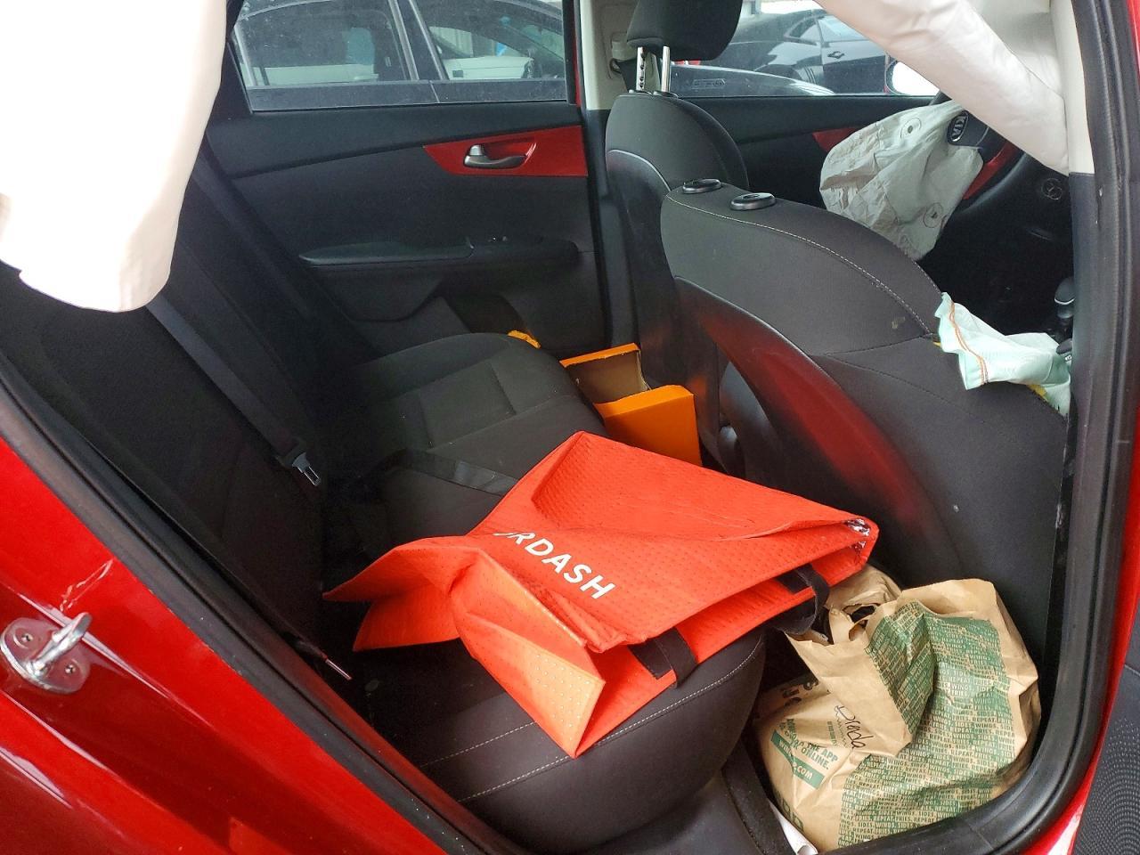 2021 Kia Forte Fe - zdjęcie 10