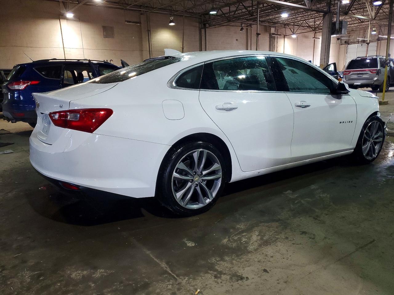 2023 Chevrolet Malibu Lt - zdjęcie 3