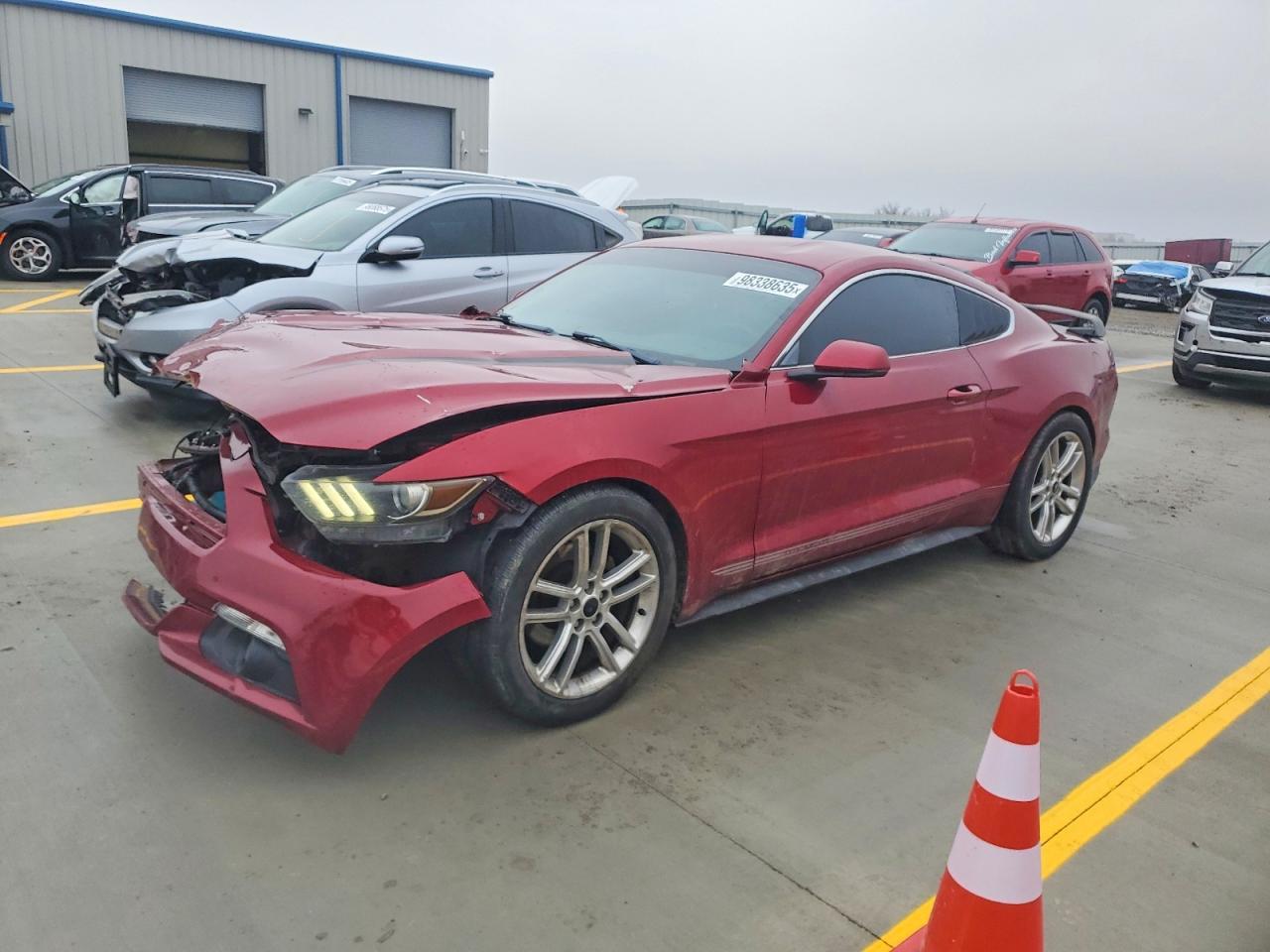 2016 Ford Mustang - zdjęcie główne