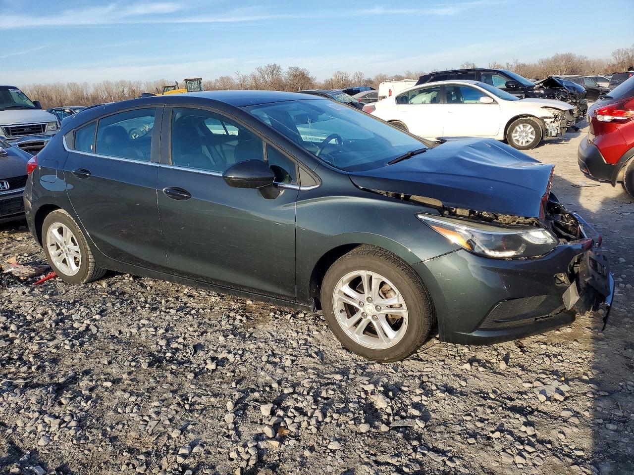 Chevrolet Cruze - zdjęcie 4