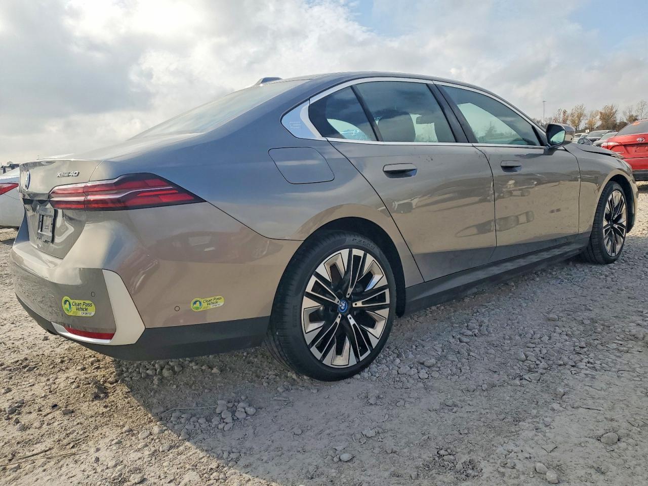 2025 BMW I5 xDrive 40 - zdjęcie 3