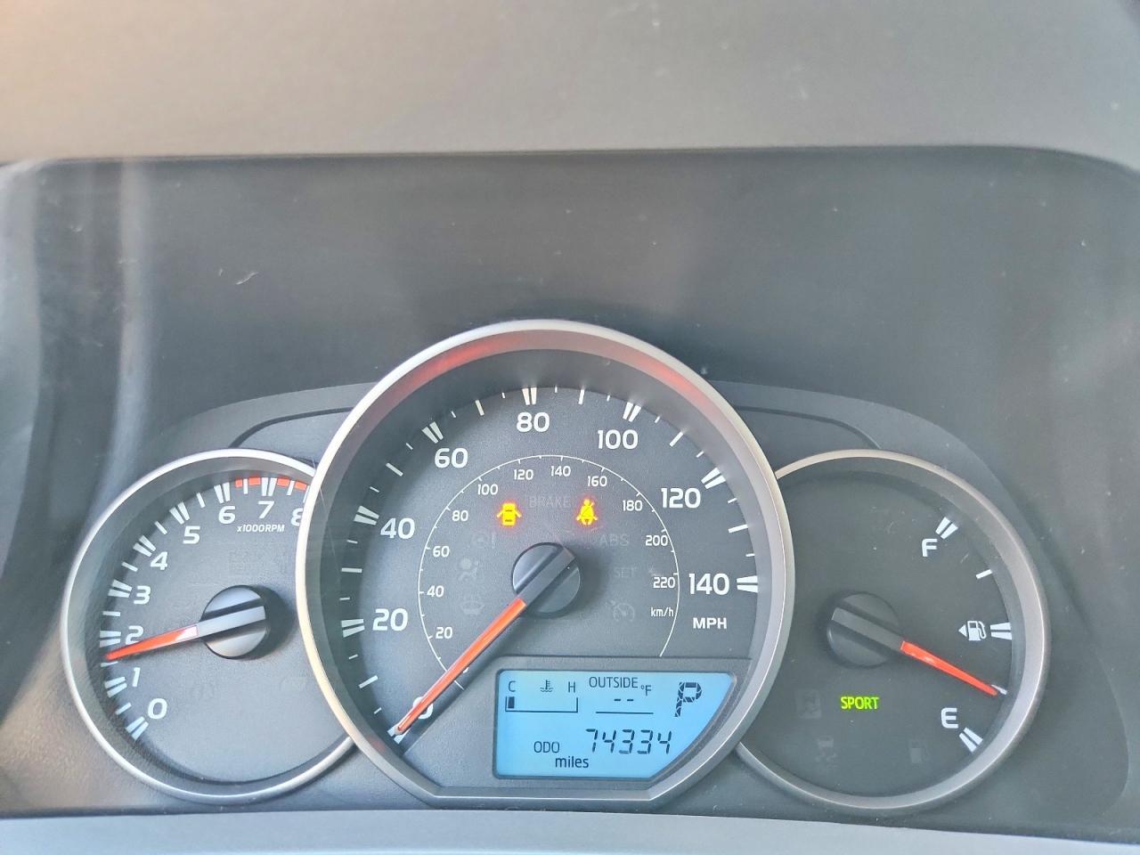 2016 Toyota Rav4 Le - zdjęcie 9