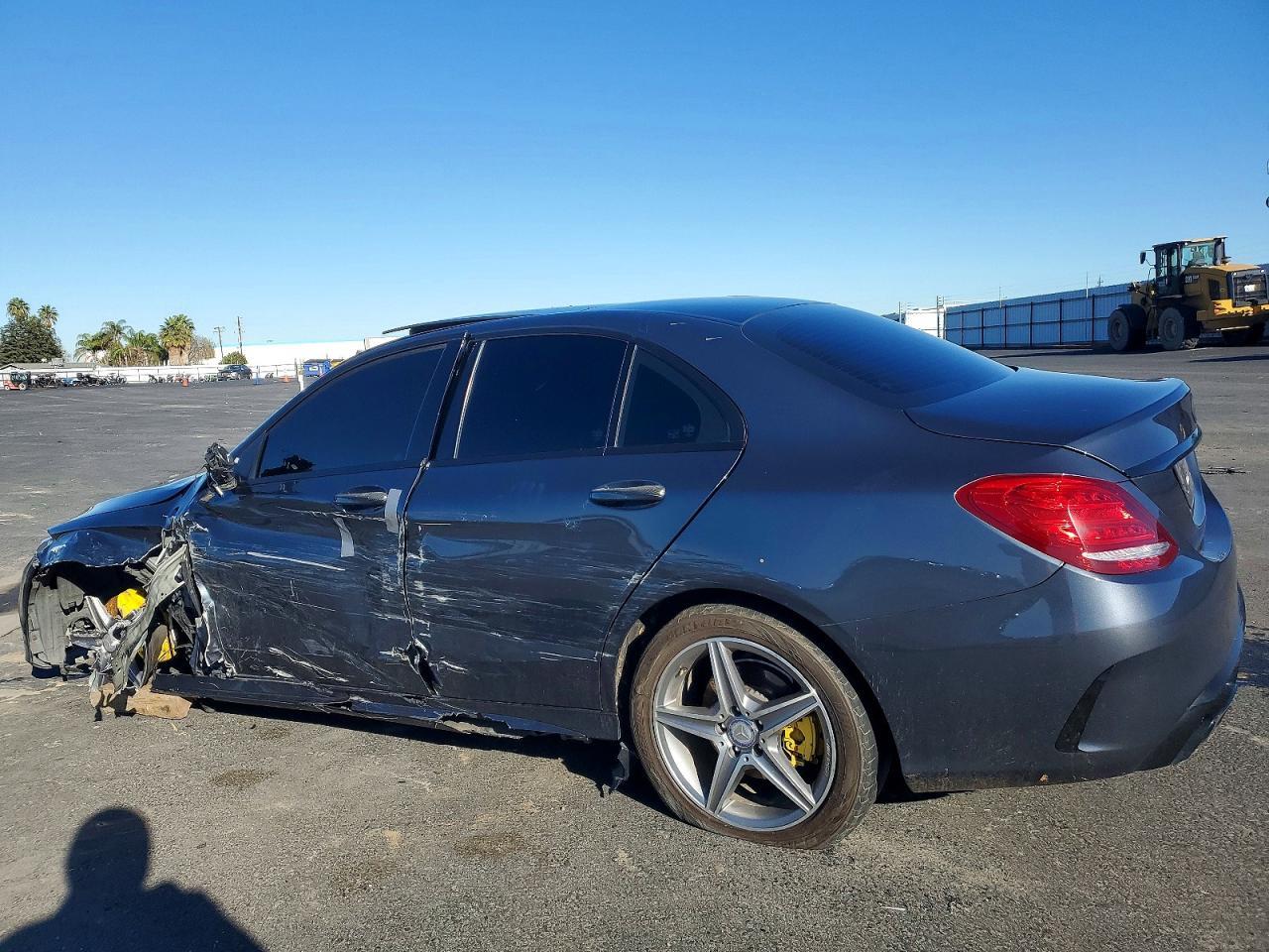 2015 Mercedes-Benz C 300 - zdjęcie 2