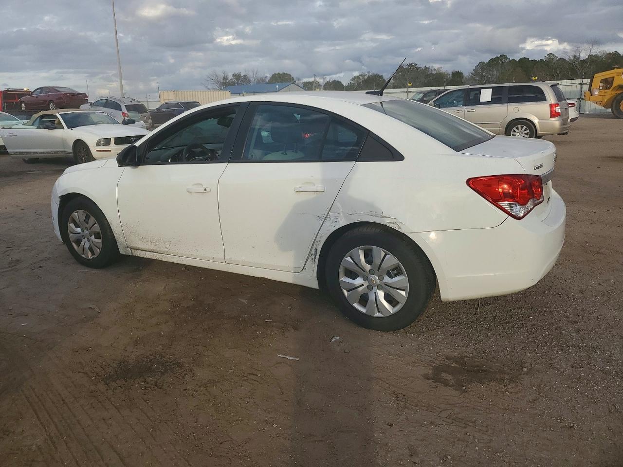 2014 Chevrolet Cruze Ls - zdjęcie 2