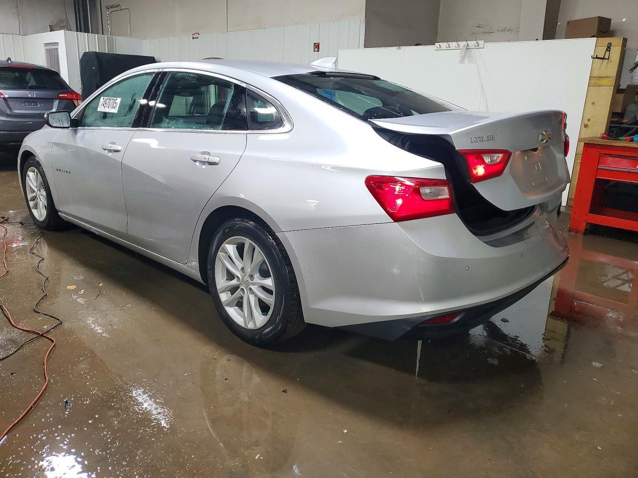 2016 Chevrolet Malibu Lt - zdjęcie 2