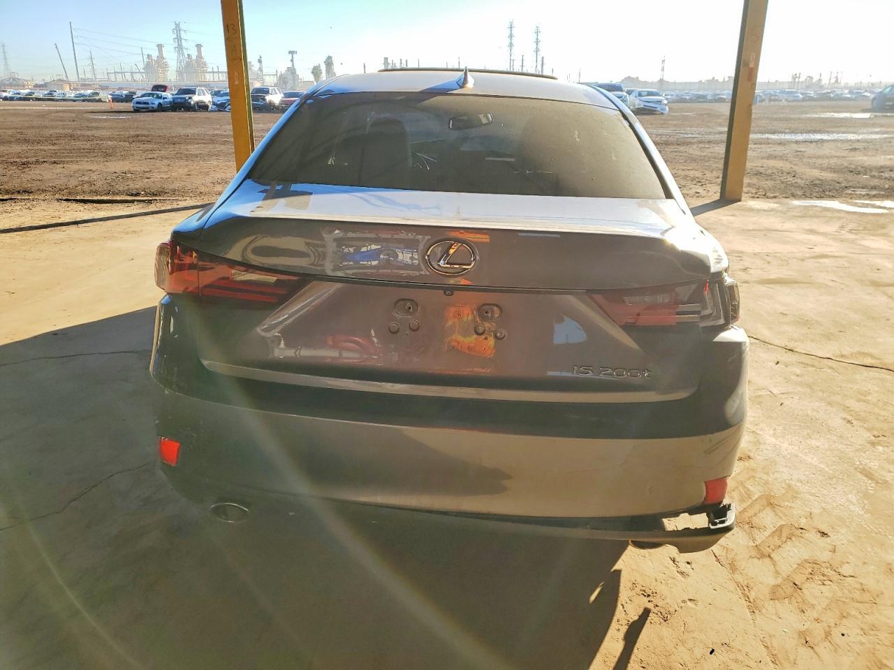 2016 Lexus Is 200T - zdjęcie 6