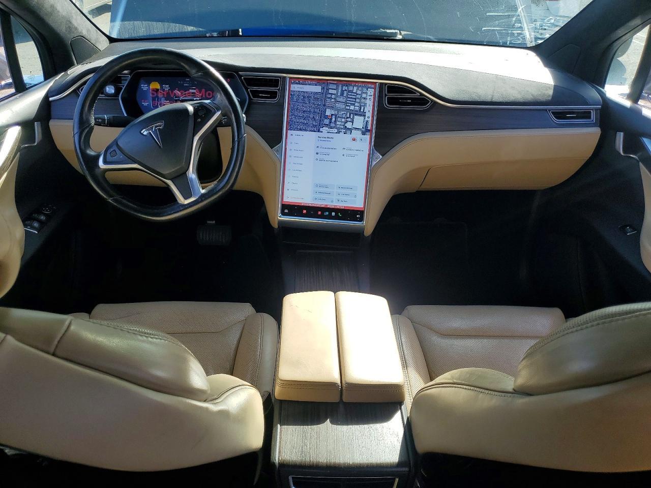 2016 Tesla Model X - zdjęcie 8