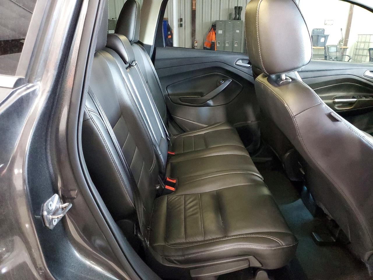 2015 Ford Escape Titanium - zdjęcie 10