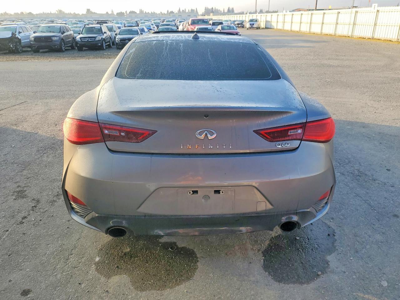 2017 Infiniti Q60 - zdjęcie 6