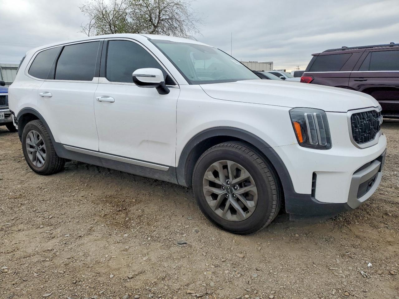 2023 Kia Telluride Lx - zdjęcie 4