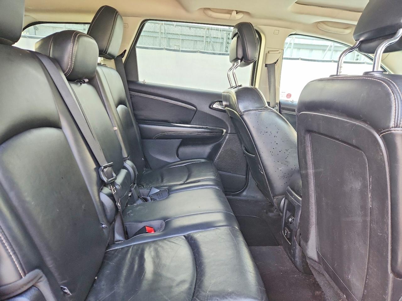 2014 Dodge Journey R/T - zdjęcie 11