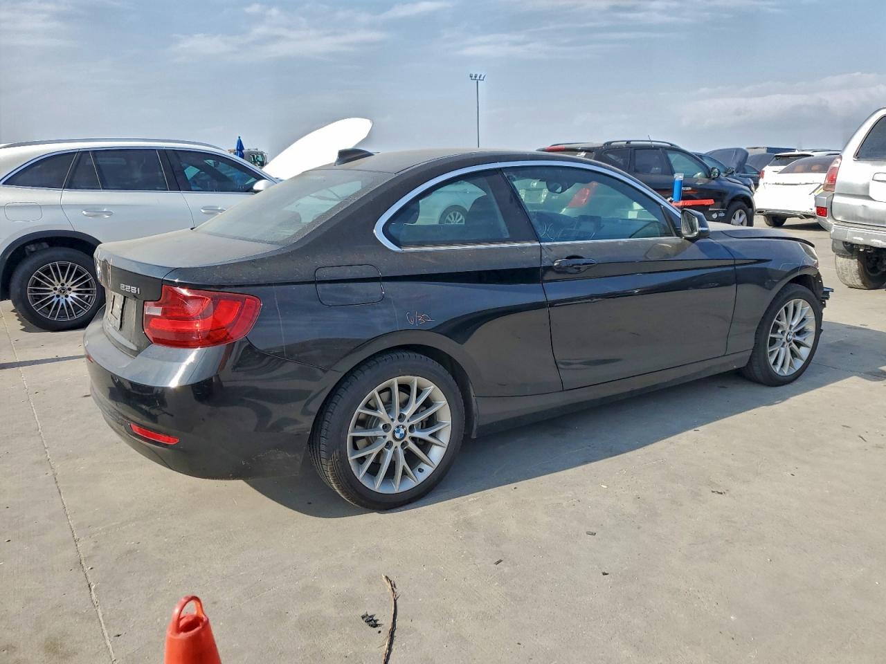 BMW Seria 2 - zdjęcie 3