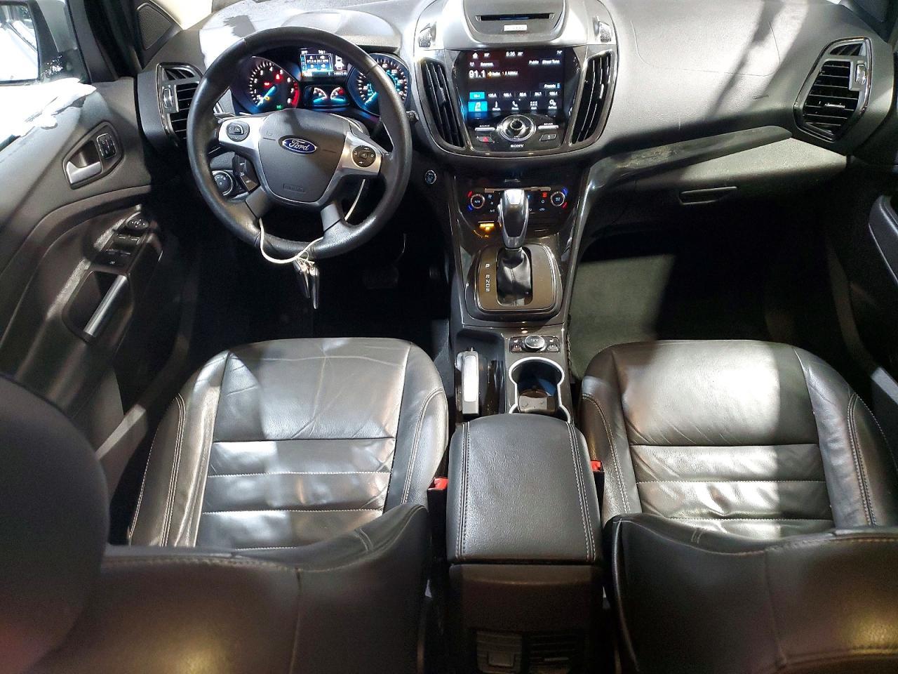 2016 Ford Escape Titanium - zdjęcie 8