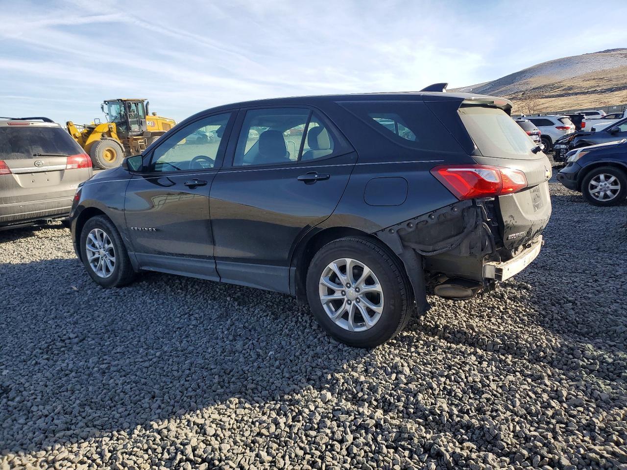 2019 Chevrolet Equinox Ls - zdjęcie 2